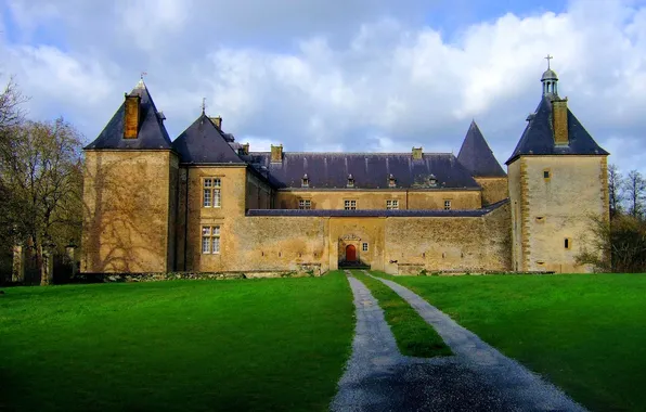 The sky, clouds, trees, castle