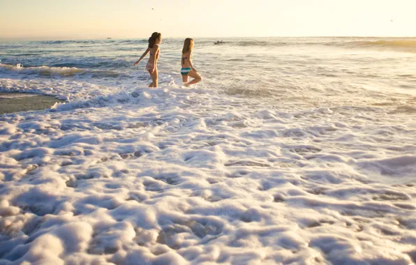 Wave, foam, the ocean, morning, girls