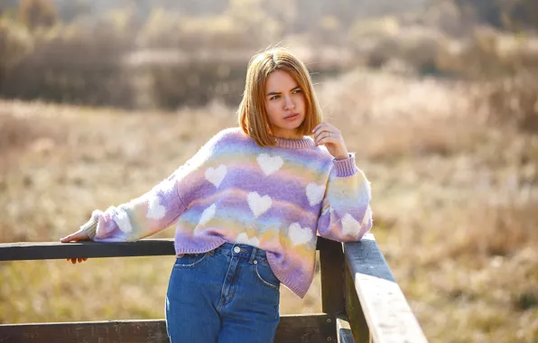 Picture look, girl, the sun, pose, sweater