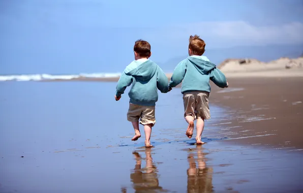 Picture SEA, CHILDREN, HORIZON, The OCEAN, The SKY, SAND, SURF, REFLECTION