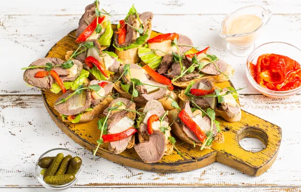 Meat, pepper, sauce, gherkins, sandwiches, bruschetta