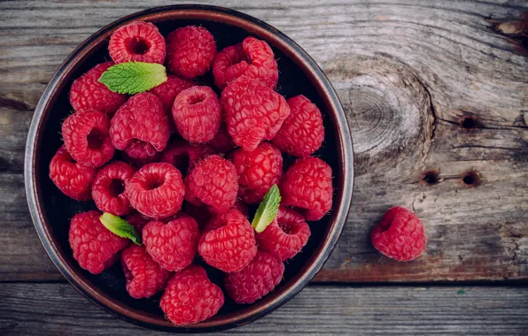 Picture berries, raspberry, Board, bowl