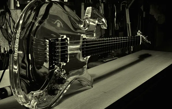 Picture reflection, guitar
