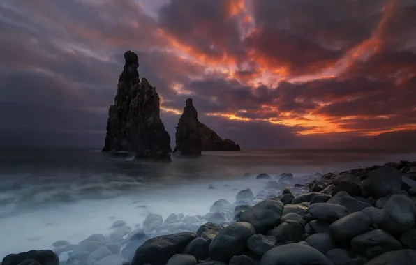 Picture sea, night, rocks, shore