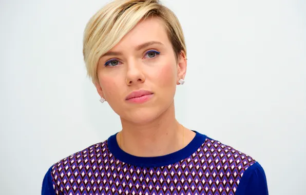 Picture Scarlett Johansson, press conference, The Avengers:Age Of Ultron