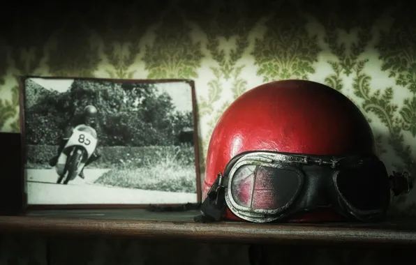 Frame, helmet, abandoned, photo, abandoned, pearls, frame, fotografia