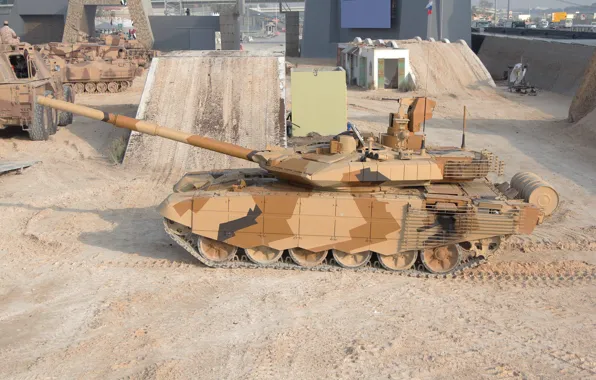 Picture sand, UAE, Abu Dhabi, tank, T-90MS, upgraded, Uralvagonzavod, T-90MS