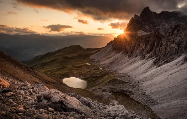 The sky, the sun, clouds, rays, mountains, nature, fog, stones