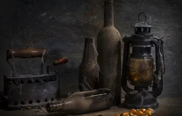 Picture lamp, dust, bottle, antiquity, iron, In the cellar