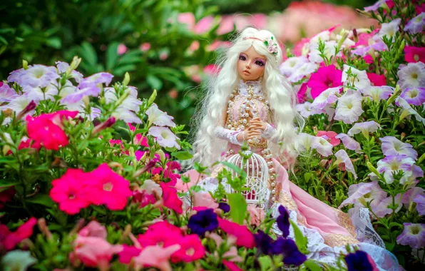 Doll, blonde, Petunia