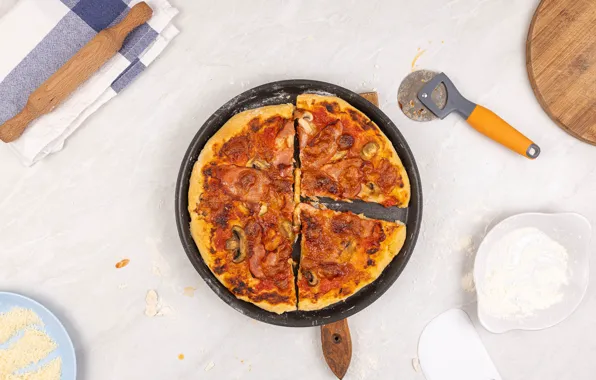 Mushrooms, cheese, pizza, sausage, ketchup, flour, filling