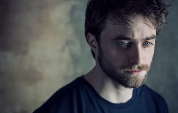 Portrait, t-shirt, actor, beard, Daniel Radcliffe, photoshoot, bokeh, Daniel Radcliffe