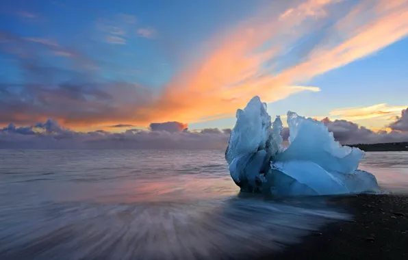 Picture sea, sunset, ice