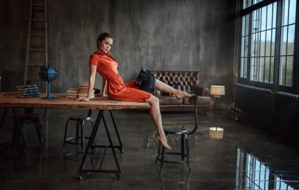 Picture look, girl, brown hair, sitting on the table, George Chernyadev