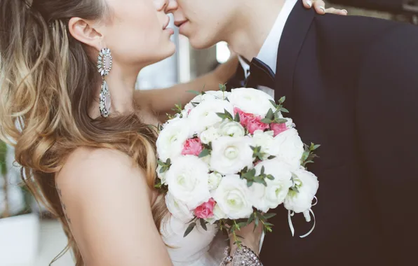 Love, hair, kiss, bouquet, earrings, hugs, love, the bride