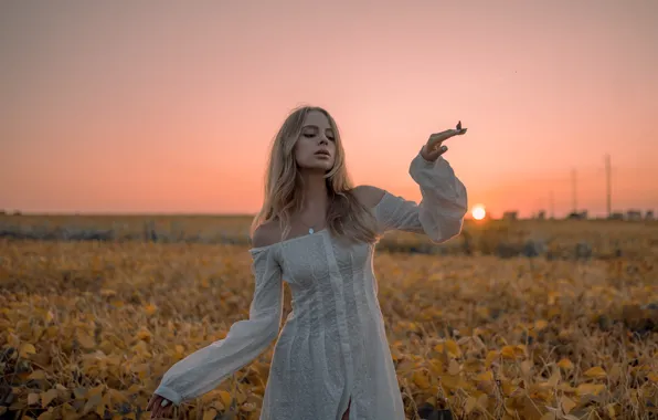 HORIZON, The SKY, The SUN, FIELD, DRESS, SUNDRESS, Photographer Masha Raymers