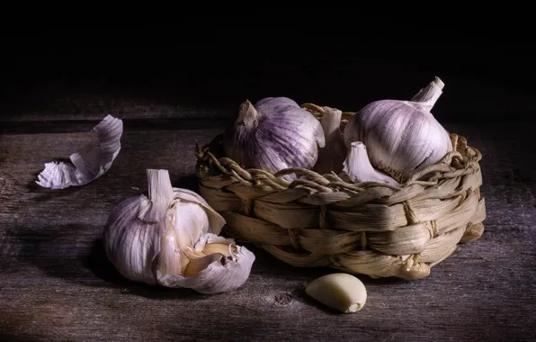 Wallpaper the dark background, table, network, still life, garlic, garlic clove
