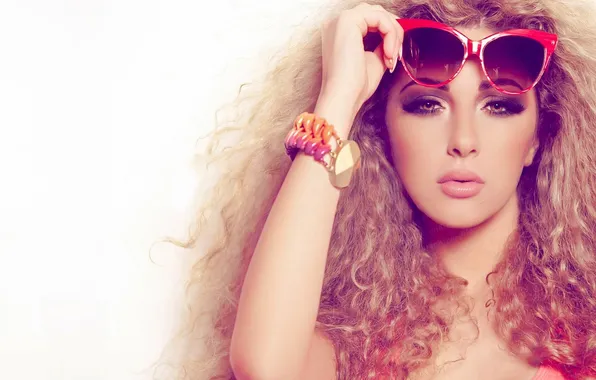 Picture girl, makeup, glasses, blonde, bracelet, curls, socket red