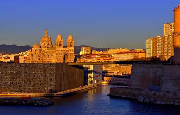 The sky, sunset, wall, France, home, the dome, harbour, Marseille