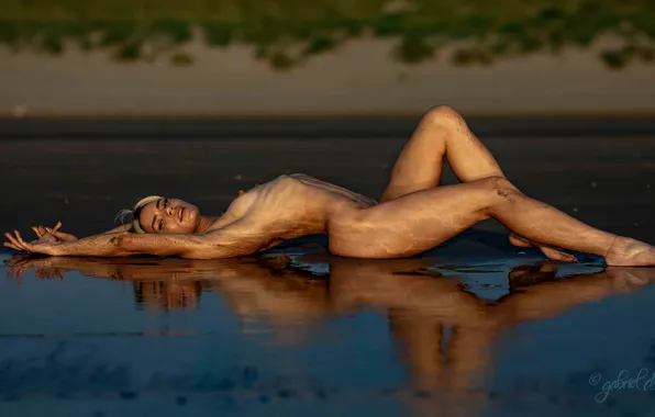 Look, sexy, reflection, blonde, nipples, bending of the body, small Breasts, lying in the water