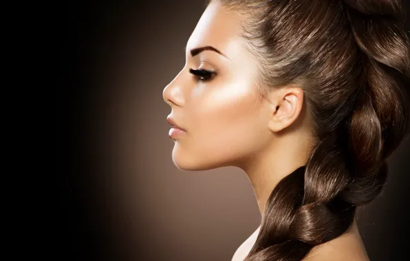 Picture model, pretty, brunette