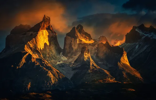 Clouds, light, sunset, mountains, rocks, tops, Andes, Patagonia