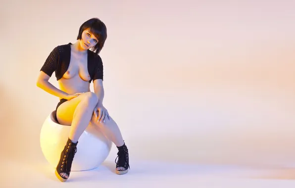 Chest, look, legs, Mellisa Clarke