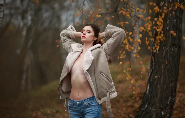 Picture autumn, chest, girl, pose, tree, jeans, figure, nature