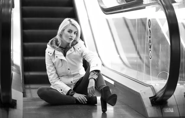 Look, girl, sitting, escalator