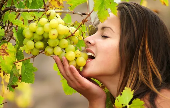 Picture leaves, girl, face, hair, grapes