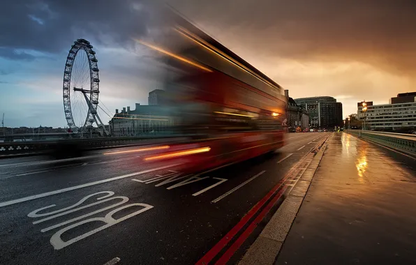 The city, street, England, London, excerpt, UK, bus