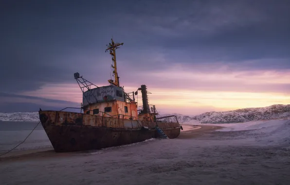 Picture dawn, ship, morning, The Kola Peninsula, Teriberka, Anna Politova