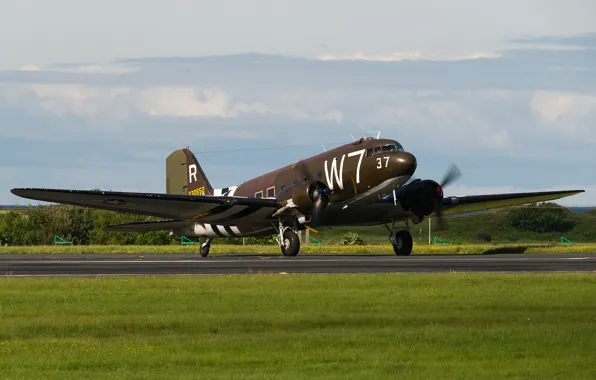 Picture the airfield, Douglas, military transport aircraft, Skytrain, C-47A