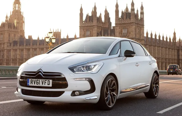 Picture road, white, the sky, background, London, citroen, the front, Citroen