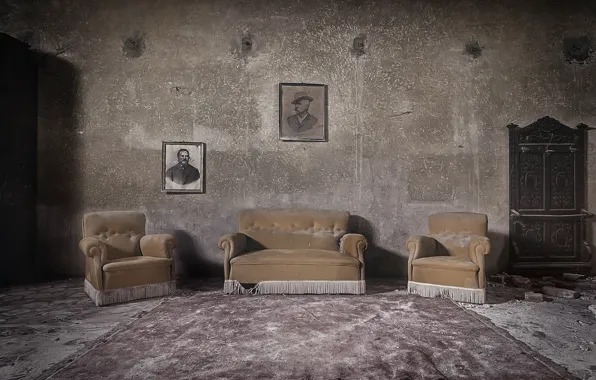 Picture room, sofa, picture