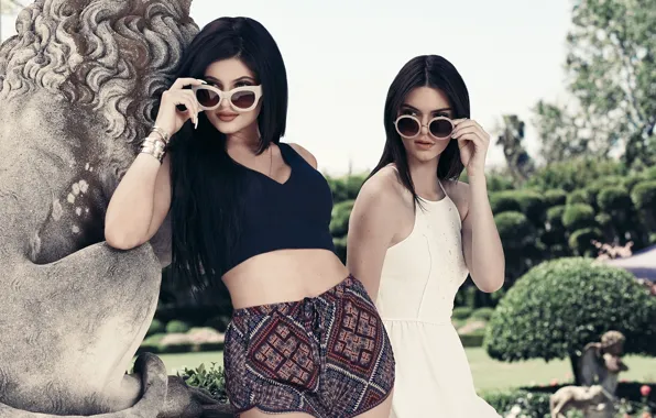 Picture girl, pose, photo, model, figure, glasses, Kylie Jenner, Kendall Jenner