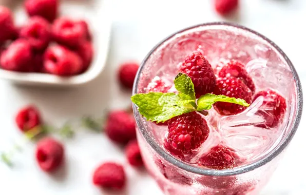 Ice, raspberry, drink