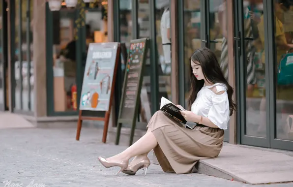 Picture girl, street, book