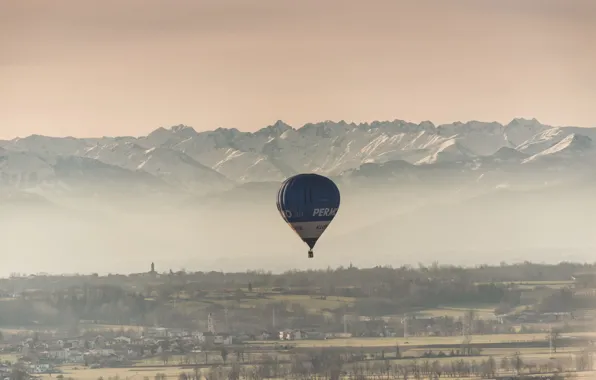 Mountains, balls, sport