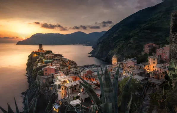 Sea, the sky, clouds, light, sunset, mountains, the city, lights