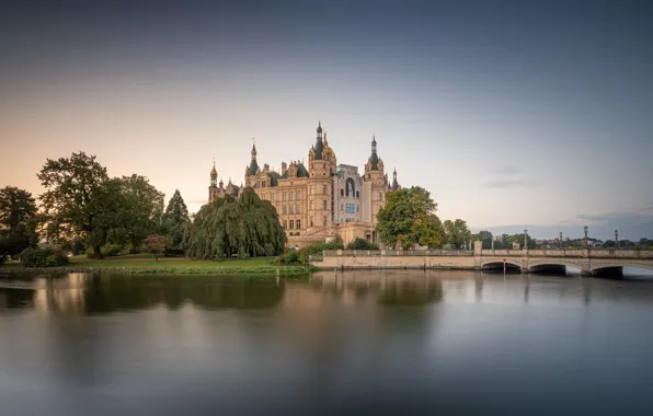 Picture trees, bridge, lake, castle, Germany, Germany, Palace, Schwerin