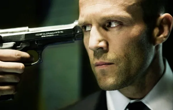 Picture gun, weapons, hand, actor, Jason Statham, the carrier, Jason Statham
