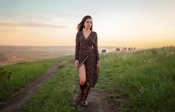 Picture field, grass, landscape, model, portrait, boots, makeup, figure