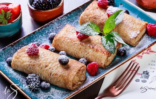 Picture berries, raspberry, pancakes, mint, currants, BlackBerry, rolls