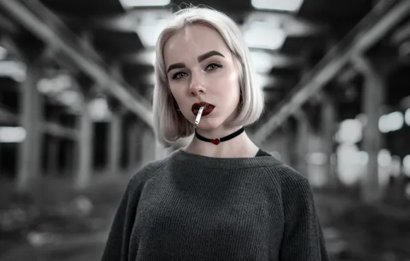 Picture portrait, makeup, cigarette, Margarita Mudrik
