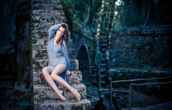 Picture model, steps, legs, Margherita Sassoli