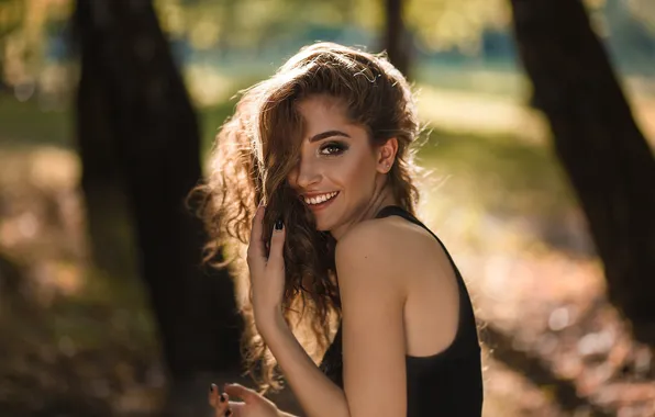 Look, the sun, trees, model, portrait, hands, makeup, hairstyle