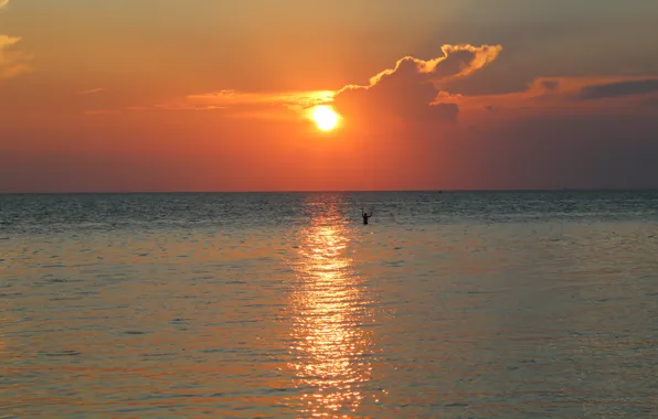 Sea, fisherman, the evening