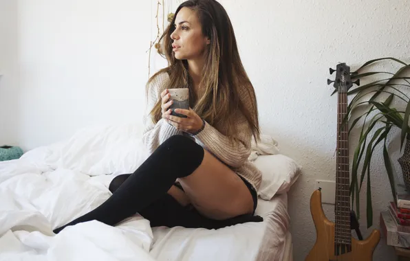 Picture woman, sensual, bed, mug