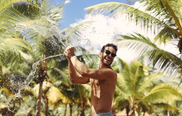 Summer, water, squirt, smile, stay, heat, glasses, male
